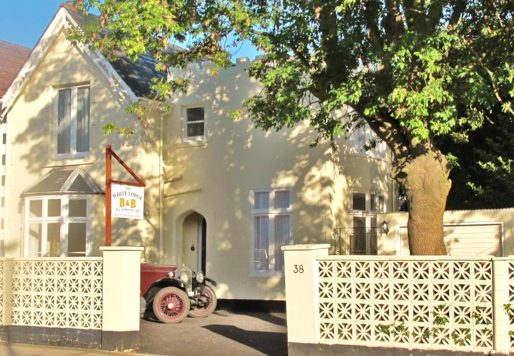 The White Lodge Southsea Portsmouth Exteriör bild